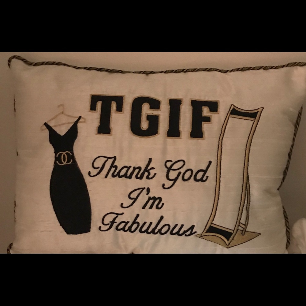 💃🏻Fabulous Pillow💃🏻